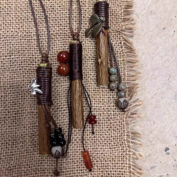Portable Aura Purifier: Peach Wood & Red Agate Spiritual Protection Necklace for Energy Cleansing - Image 3