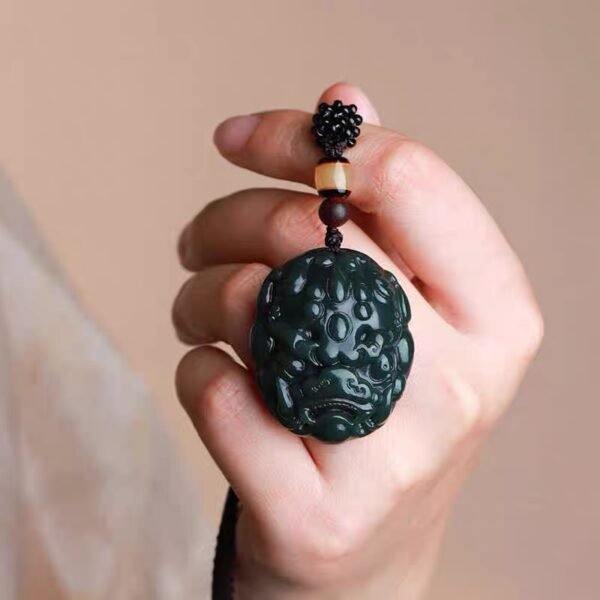 Jade Mask: Yang Zhi's Untamed Wisdom Pendant - Image 4